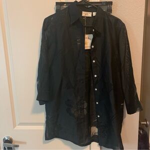 NWT!!! Banana Bay sheer blouse
